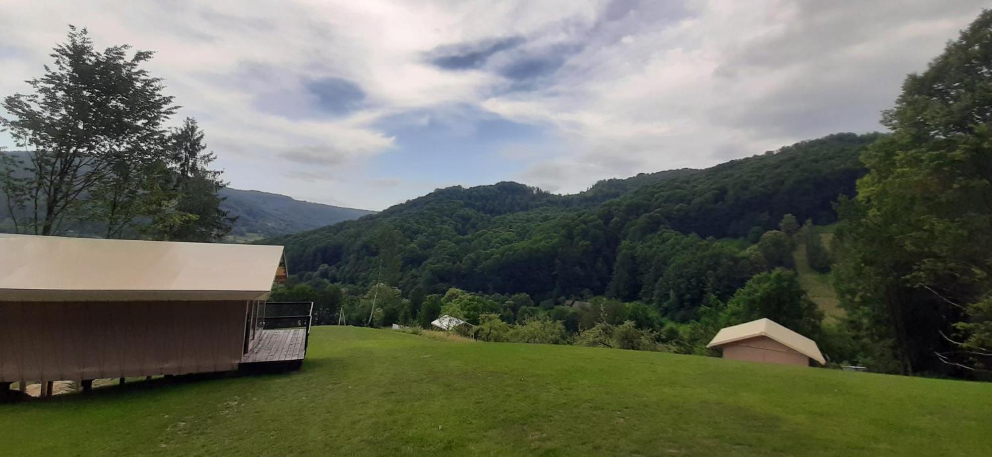 Aж у небі Holiday home Vizhenka